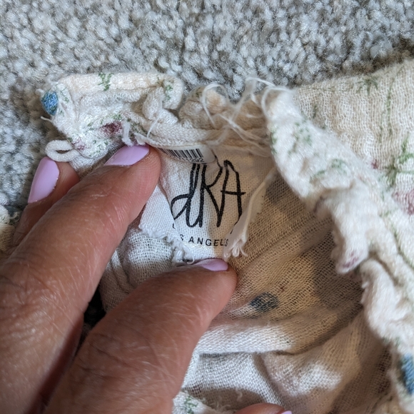 Pre owned ruffle peasant blouse - Picture 2 of 2